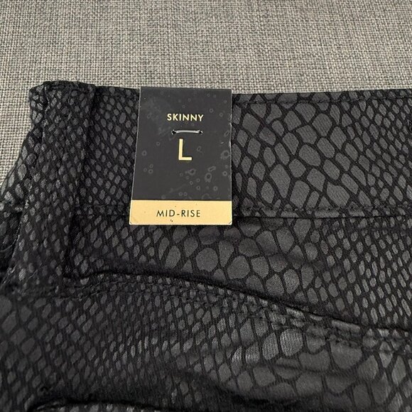 NEW! YMI Collection Skinny Pants Charcoal Snakeskin Print Large Cotton Blend - Picture 14 of 15